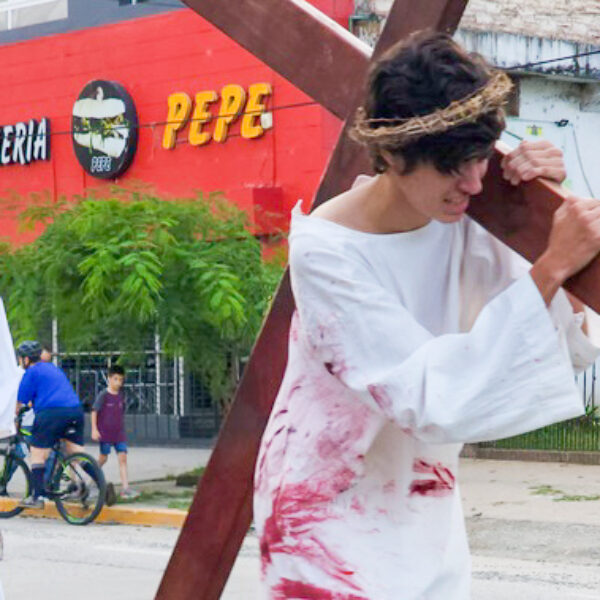 2023 04 Viacrucis (26)