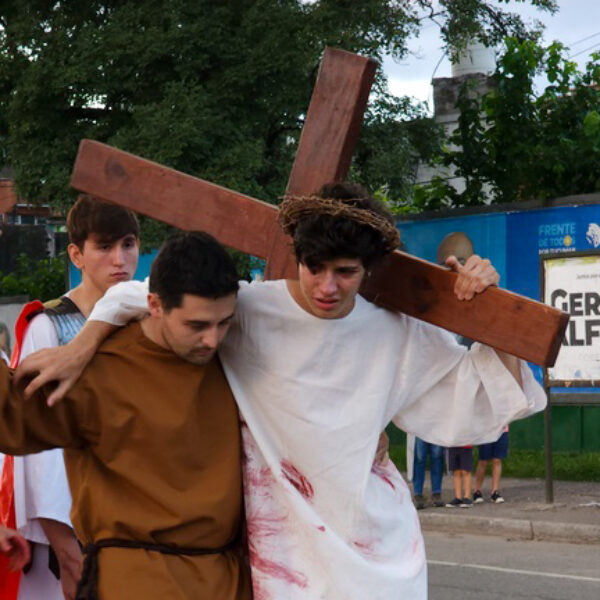 2023 04 Viacrucis (47)