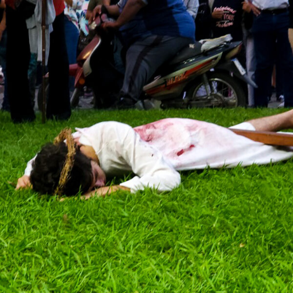 2023 04 Viacrucis (67)