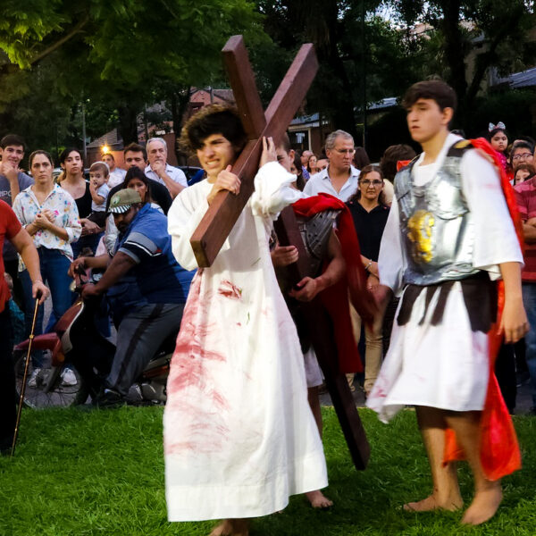 2023 04 Viacrucis (72)