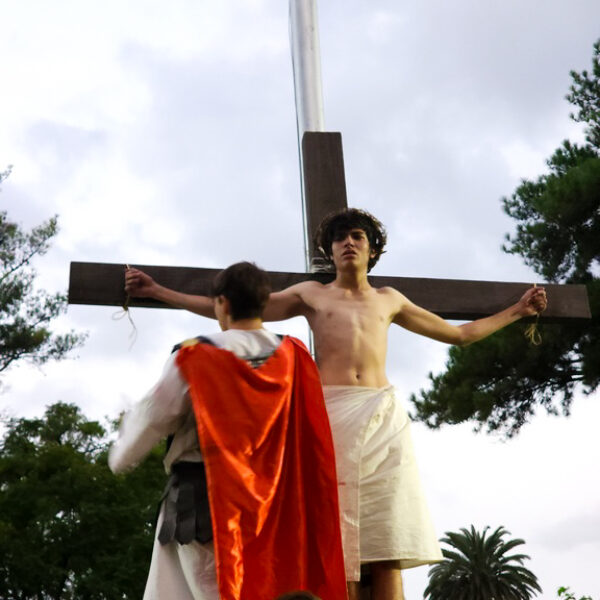 2023 04 Viacrucis (83)