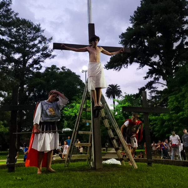 2023 04 Viacrucis (87)