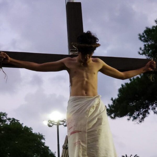 2023 04 Viacrucis (91)