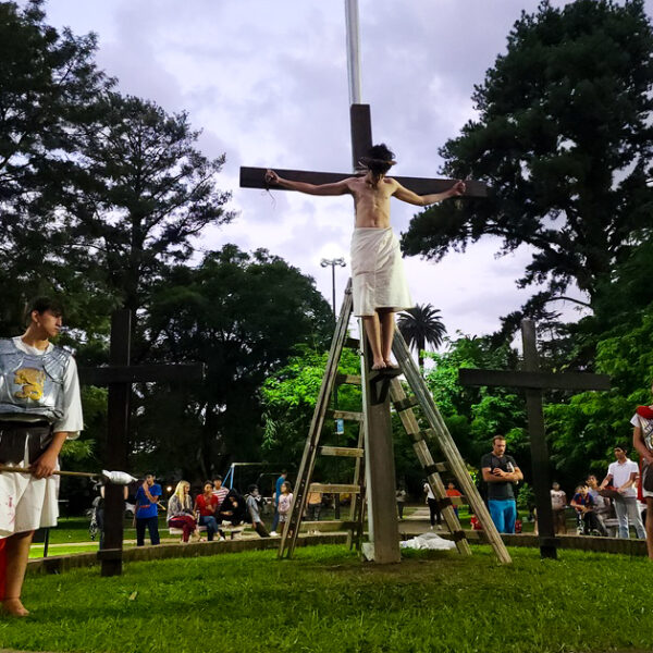 2023 04 Viacrucis (94)