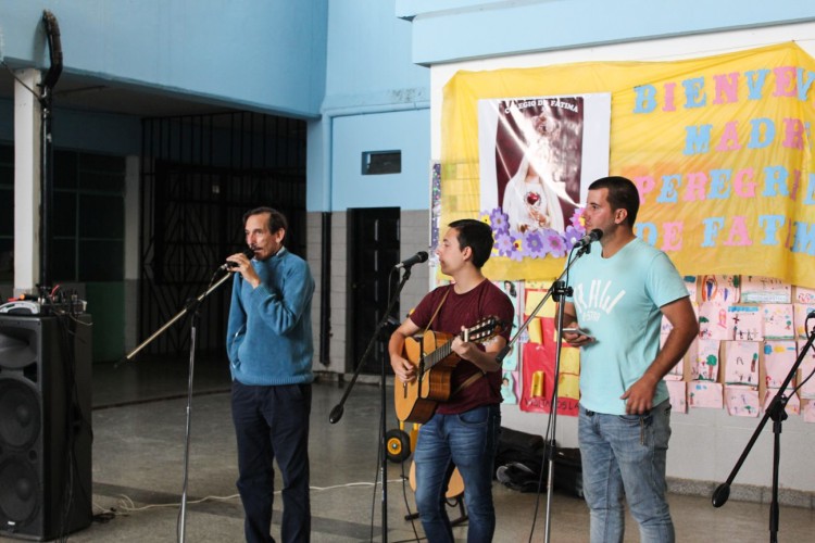 Foto de Consagración a la Virgen